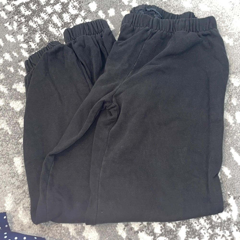 Black brandy Melville sweatpants
